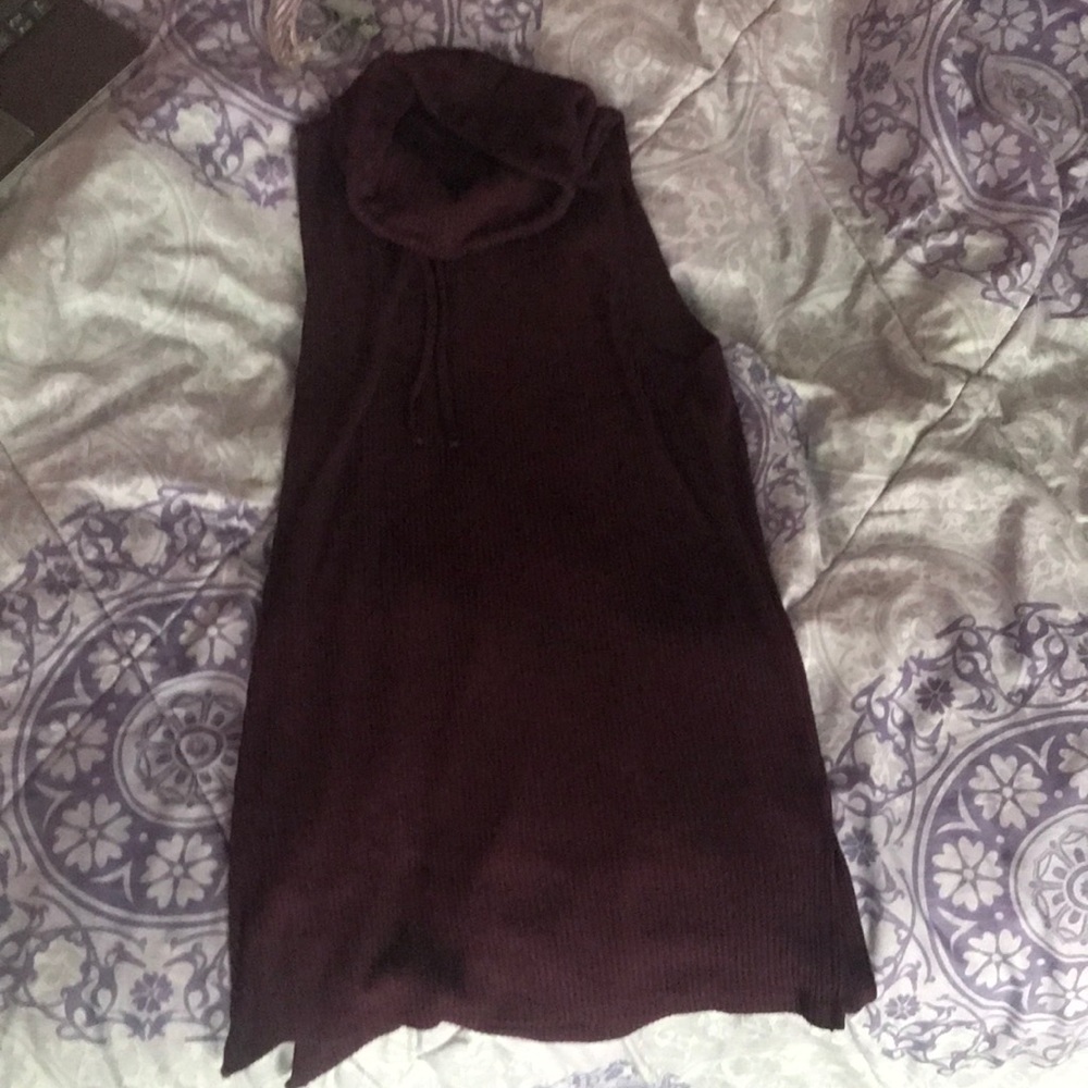 Supper soft cal neck sleeveless shirt